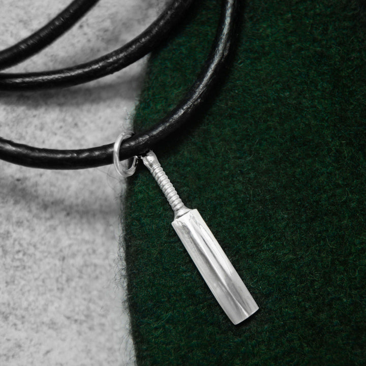 Men's Cricket Bat Pendant thecricketism 